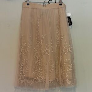 Metro Wear Cream Floral A-Line Skirt